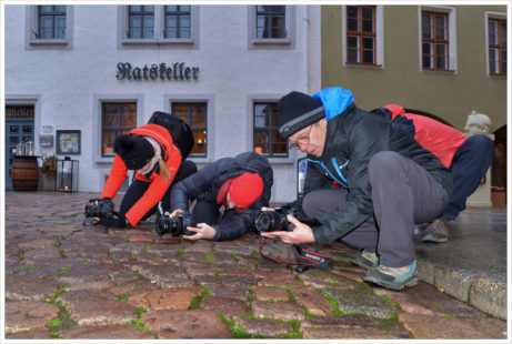 Účastníci fotoworkshopu při hledání kompozice - fotografický workshop Drážďany, Moritzburg a Míšeň