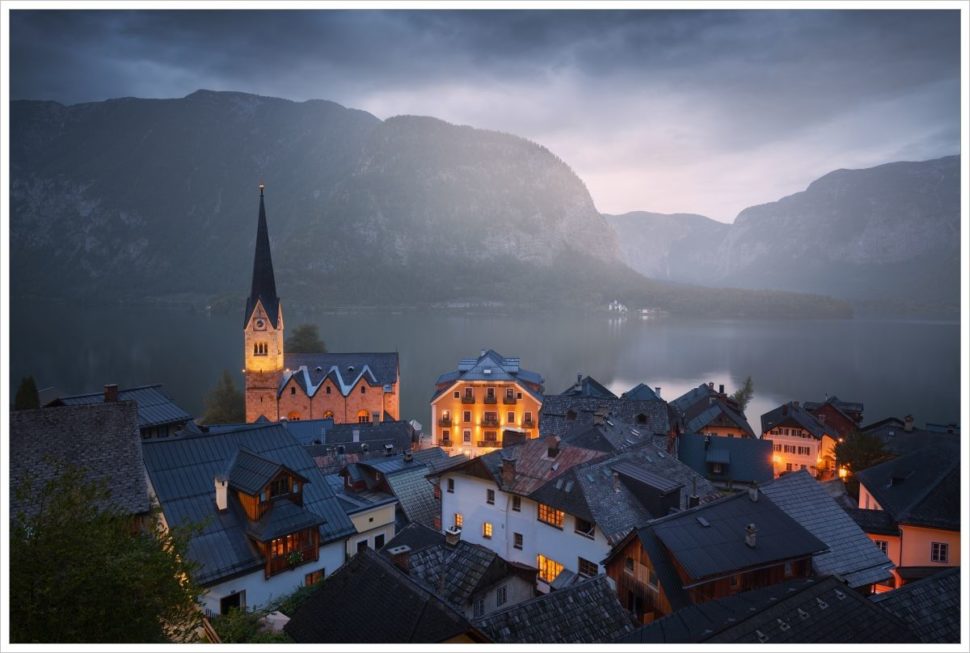 Pohled na ranní Hallstatt - fotografický workshop Jezera a vodopády Rakouska